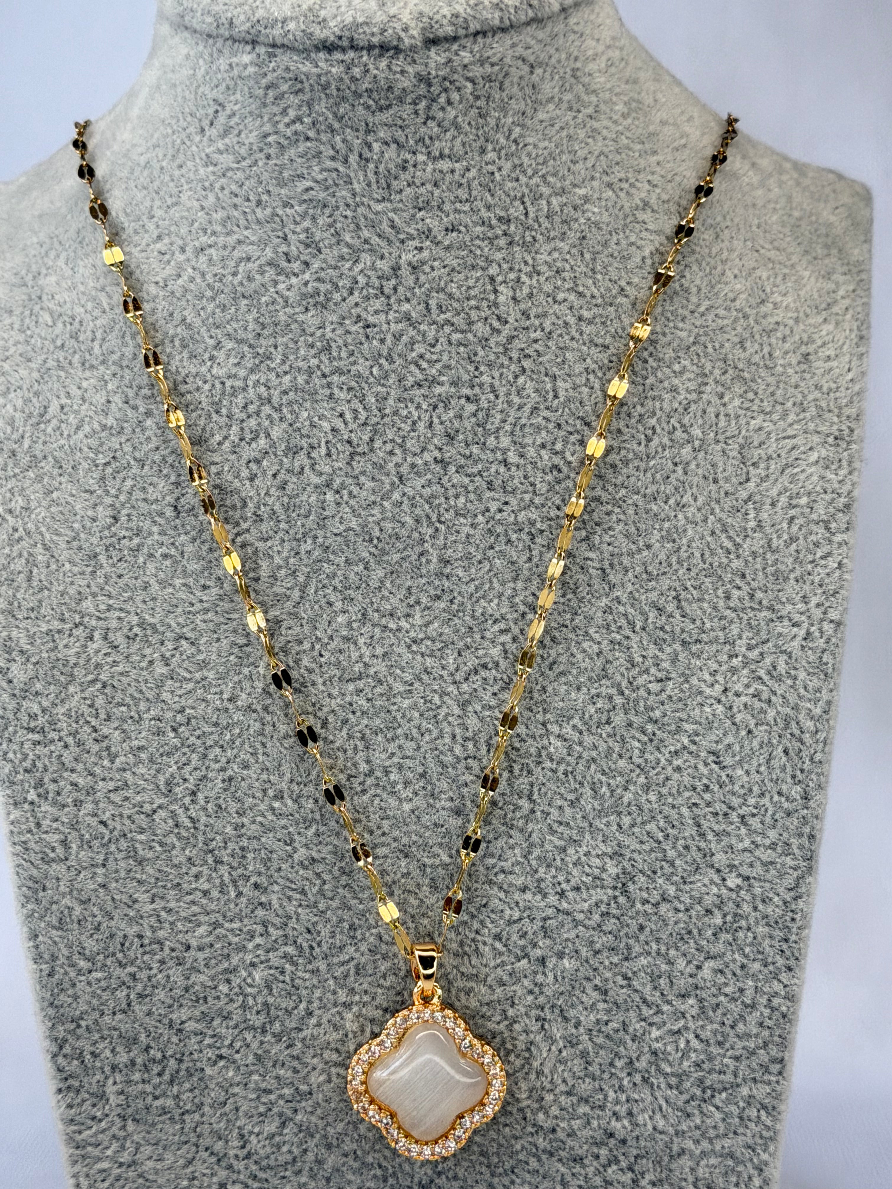 Naszyjnik Luxury White Clover